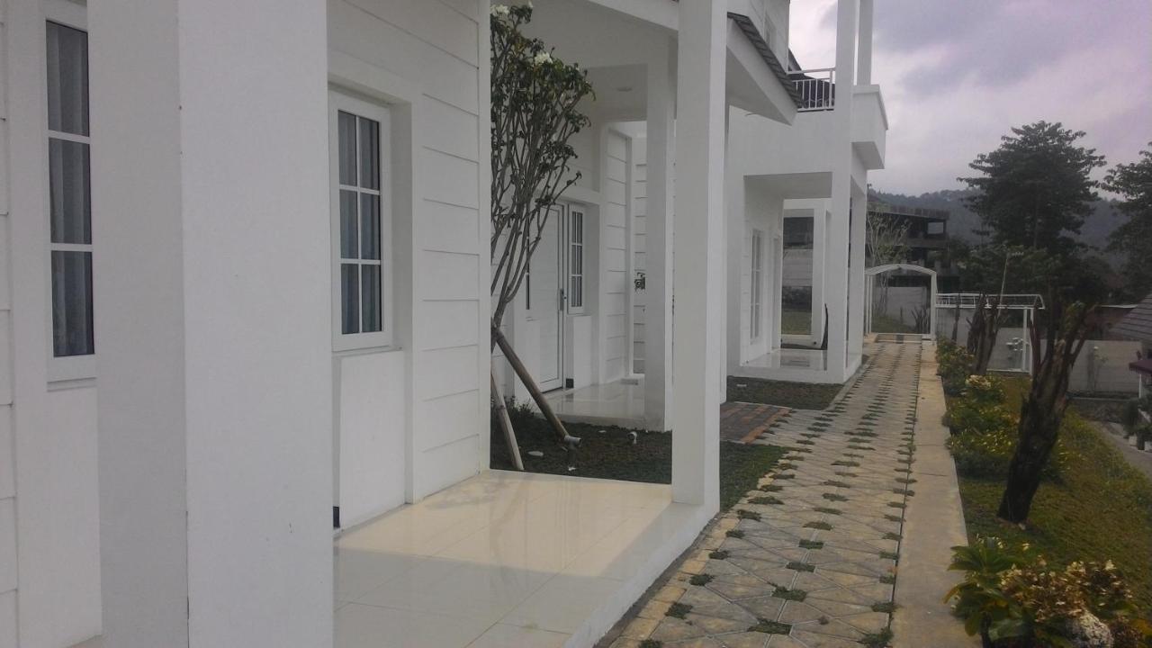 Amaranta Guest House Batu  Kültér fotó